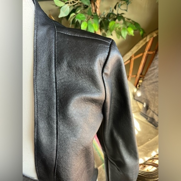 BCBGmaxazria Blazer - Picture 7 of 7